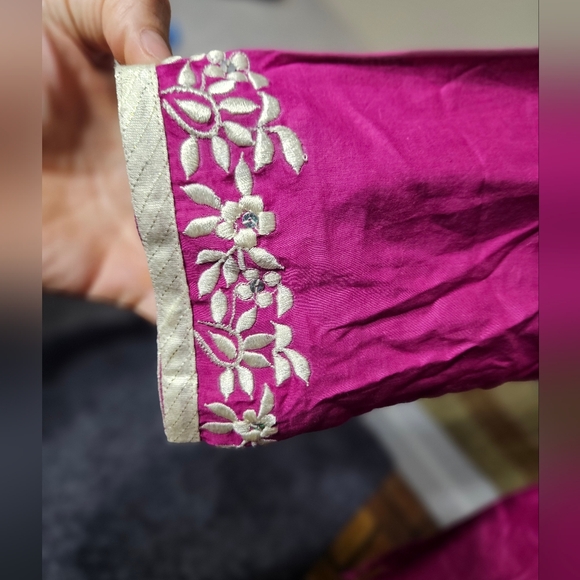 A Little Larger Magenta Indian Tunic Large - Picture 3 of 6